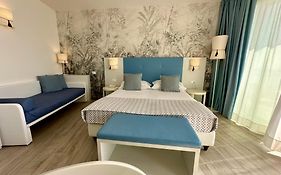 Hotel Nizza Frontemare Superior 3 Stelle